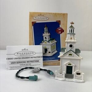 Hallmark Keepsake Ornament 2004 Colonial Church Magic Light Candlelight Services